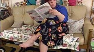 Chubby MILF Fucks The Cable Guy - porn video