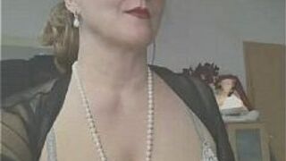 Mature german lady - porn video