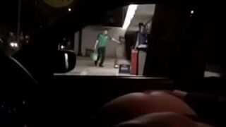 Exhibitionist Kim showing her ass to strangers in the car Mexico DF - porn video
