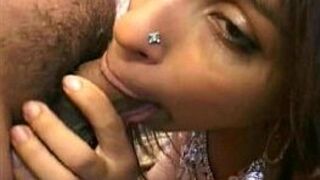 Dirty young girl cums hot in her mouth - porn video
